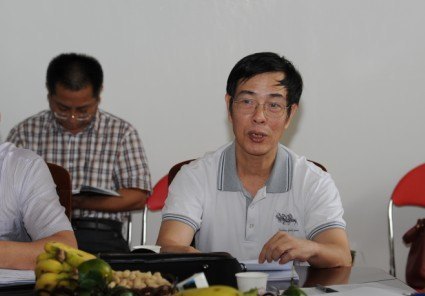 學(xué)校召開二級院(系、部)貫徹落實黨風(fēng)廉政建設(shè)制度現(xiàn)場會