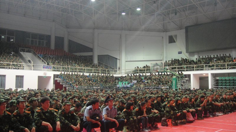 三峽大學科技學院舉行2012級新生國防教育報告會