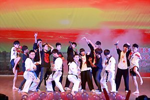 濟南大學2012年“慶國慶·迎新生”文藝晚會隆重舉行