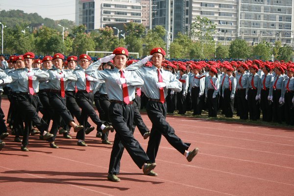 2012級新生軍訓(xùn)閱兵暨總結(jié)大會順利舉行
