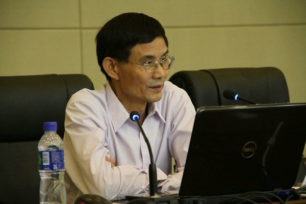 北京大學姜望琪教授來武漢工程大學講學指導