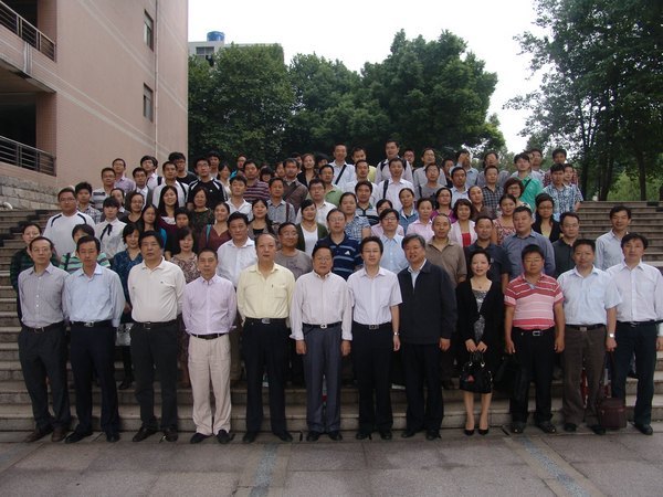 武漢計(jì)算機(jī)軟件工程學(xué)會年會暨學(xué)術(shù)報(bào)告會在武漢工程大學(xué)召開