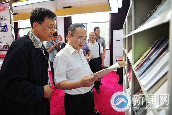教育部思想政治工作司司長馮剛蒞臨湖南科技大學指導工作