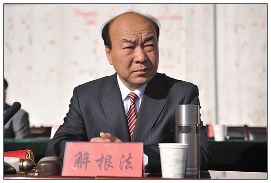 晉中學(xué)院2012級(jí)新生軍訓(xùn)匯演暨開學(xué)典禮在北院體育場隆重舉行