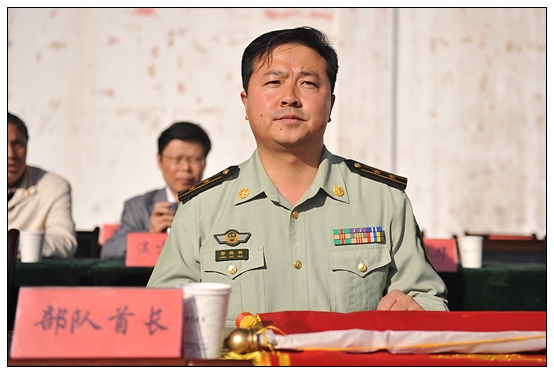晉中學(xué)院2012級(jí)新生軍訓(xùn)匯演暨開學(xué)典禮在北院體育場隆重舉行