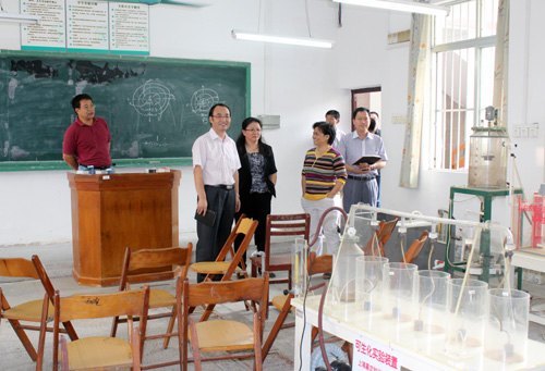 元昌安副院長率隊到資源與環(huán)境科學(xué)學(xué)院調(diào)研