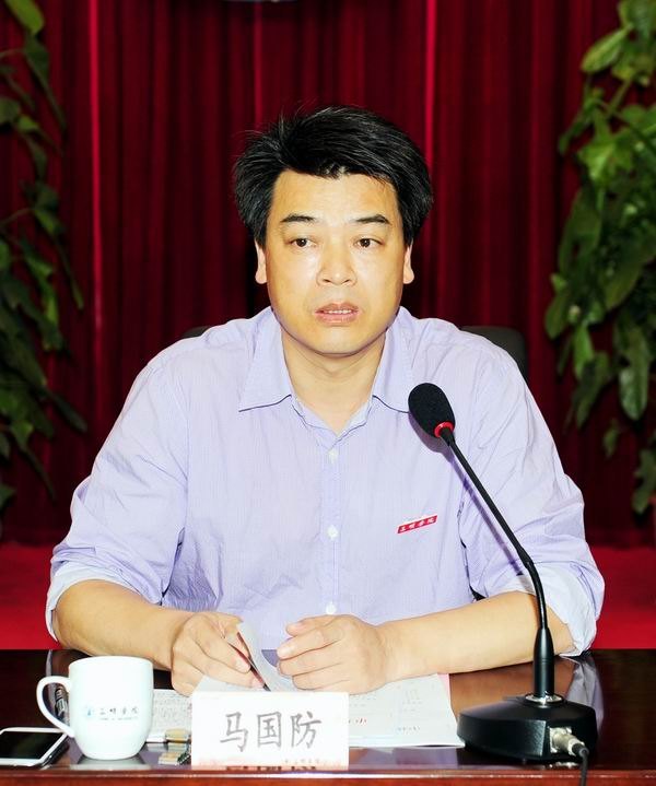 學校黨委召開推進創先爭優“156”長效機制座談會