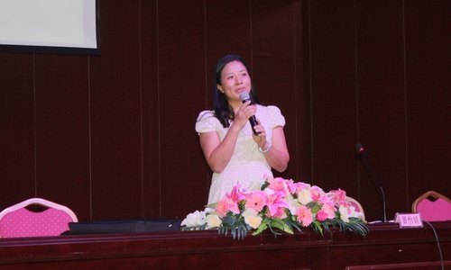 中學名師進大學課堂之三:政法系校友黃怡婧回校作講座 激勵學子合理規劃大學生活