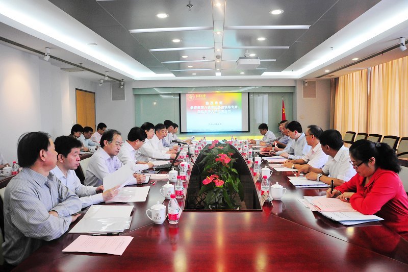 教育部檢查組赴東華大學檢查國家教育體制改革試點項目及“三重一大”決策制度執行情況