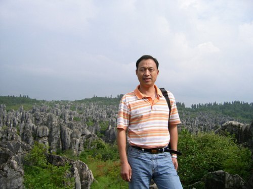 湖北工業(yè)大學(xué)十佳“師德標(biāo)兵”風(fēng)采錄(七)——經(jīng)濟(jì)與政法學(xué)院孫厚權(quán)老師