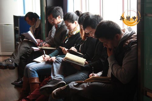 【組圖】省黨建研究會(huì)領(lǐng)導(dǎo)蒞臨江漢大學(xué)文理學(xué)院指導(dǎo)工作
