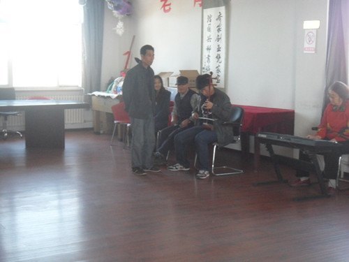 濃情中秋 情系老人——長春建筑學院青年志愿者聯(lián)合會中秋慰問老人院