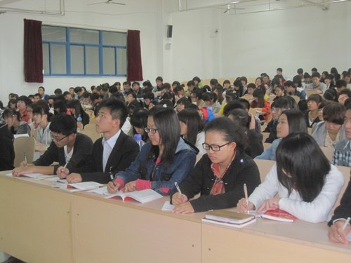 煙臺大學文經學院舉辦第十六期黨課培訓