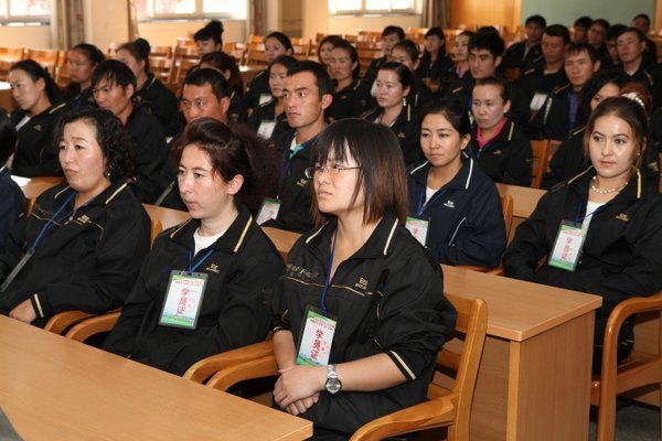 常州工學院舉行新疆籍普通高校畢業生崗前培訓班開學典禮