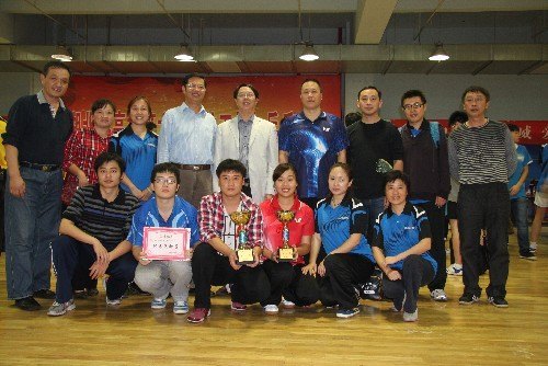 湖北工業大學乒乓球隊在省高校“教工杯”第六屆乒乓球比賽中再創佳績