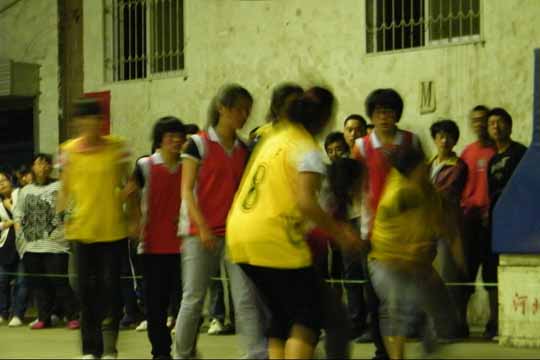 體育學院在西校區舉辦迎春籃球賽決賽