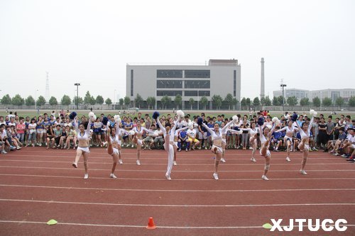 西安交通大學城市學院舉行第九屆健美操、啦啦操、體育舞蹈、街舞教學比賽