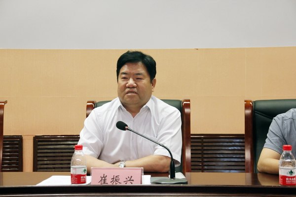 鄭州職業(yè)技術(shù)學(xué)院召開(kāi)科級(jí)干部任職集體談話會(huì)議