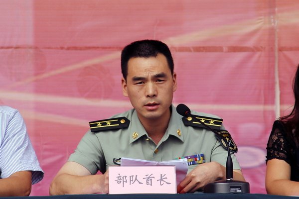鄭州職業技術學院隆重舉行2013年新生軍訓動員大會