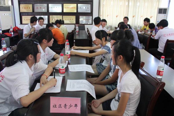 【“迎接黨代會 聚焦黨總支”之八】文學院以學生黨員示范崗為引領,提升大學生社會實踐能力