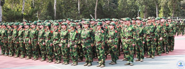 濟(jì)南大學(xué)圓滿完成2013級(jí)學(xué)生軍訓(xùn)工作