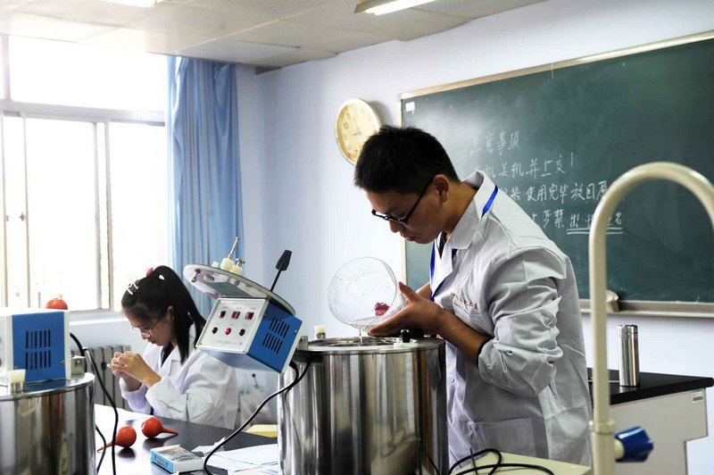 山東省大學(xué)生化學(xué)實(shí)驗(yàn)技能競(jìng)賽在濱州學(xué)院舉行