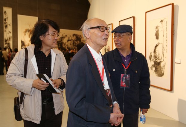 筆墨傳承:張立辰教學(xué)四十年教學(xué)文獻(xiàn)暨師生作品展開幕