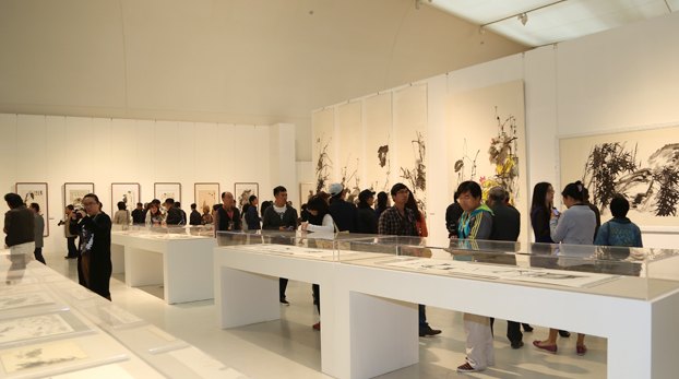 筆墨傳承:張立辰教學(xué)四十年教學(xué)文獻(xiàn)暨師生作品展開幕