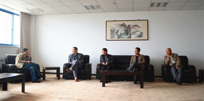 省教育廳軍事理論課教學(xué)檢查評(píng)估組專家蒞臨煙臺(tái)大學(xué)文經(jīng)學(xué)院檢查評(píng)估