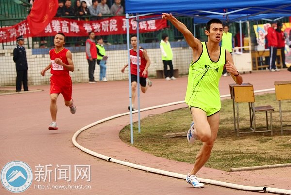 【賽事直通車】800米緊追不舍 男子乙組破紀錄