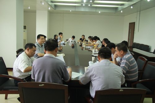 學(xué)校召開2013年助學(xué)貸款到期本金催收工作會議