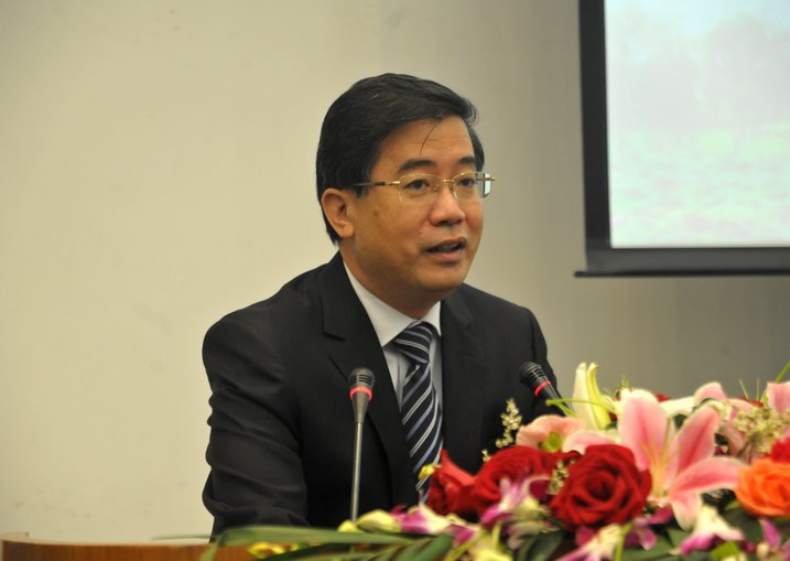 學(xué)校召開2014年畢業(yè)生就業(yè)信息發(fā)布會(huì)暨東華大學(xué)畢業(yè)生就業(yè)工作指導(dǎo)委員會(huì)第十二次年會(huì)(圖)