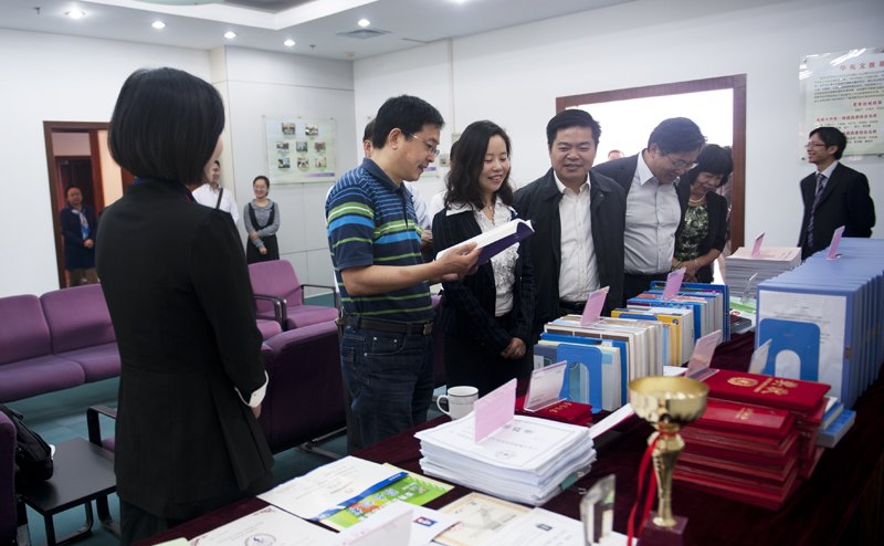 省評估院專家蒞臨金陵學院進行專業(yè)建設抽檢預訪工作