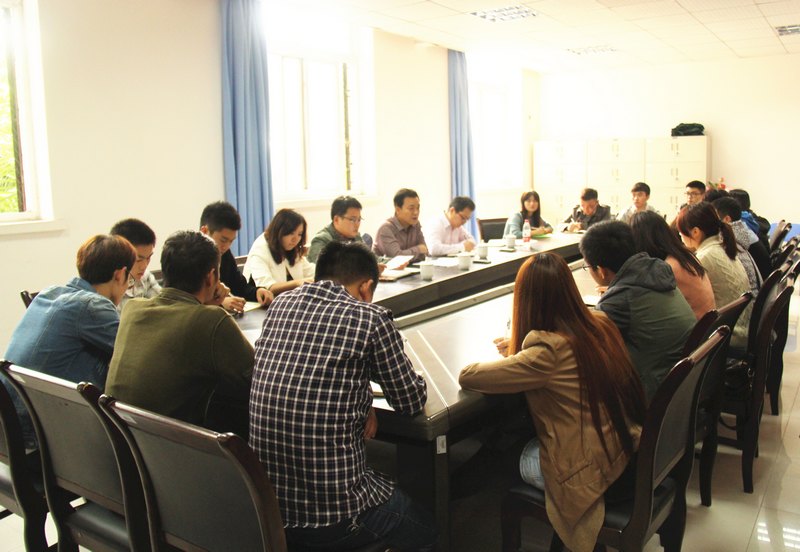 聽(tīng)學(xué)生心聲,走群眾路線2013年學(xué)生座談會(huì)順利召開(kāi)