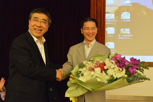周漢民蒞臨MBA大講堂權威解析上海自貿區