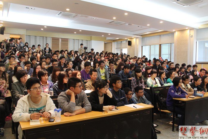 香港浸會大學卓伯棠教授受邀訪問南京藝術學院并達成合作意向