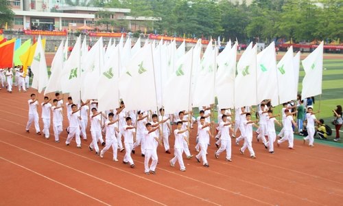 運動健將意氣風發 田徑賽場盡顯風采