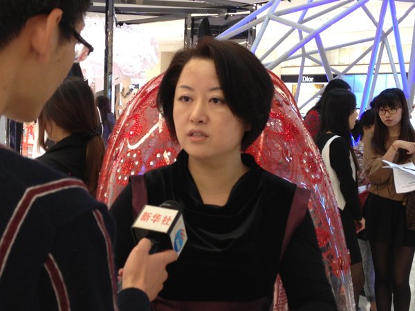 璀璨創意點亮連卡佛“東華之窗”——東華大學舉行新聞現場會推介優秀學生作品(圖)
