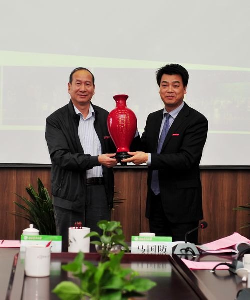 福建農(nóng)林大學召開校園劇《上大學》觀后座談會