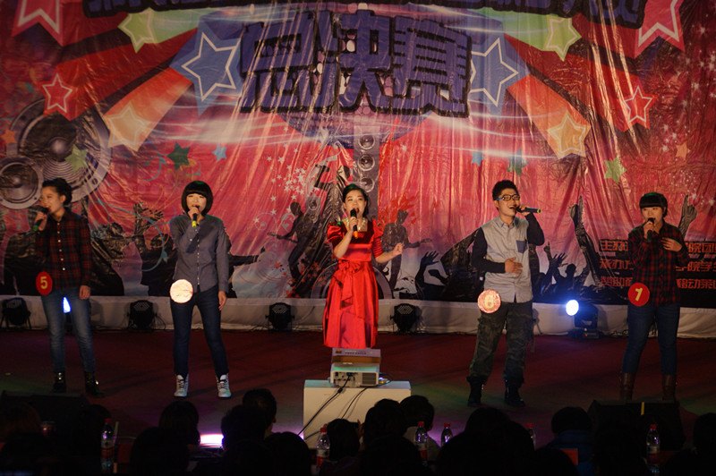 校園歌手大賽 唱響青春風采