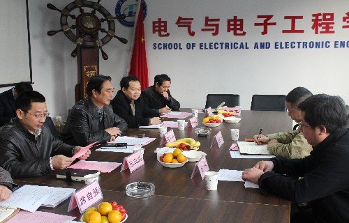 省科技廳來湖北工業大學調研科研平臺建設