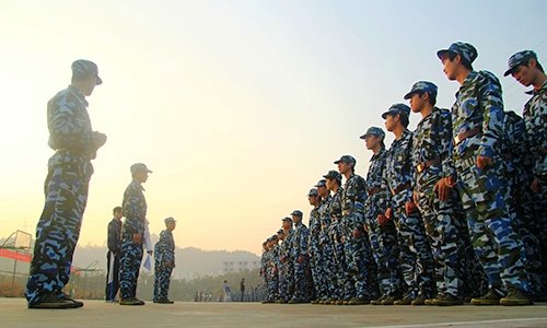 無磨練不青春 2013級學生進行“冬訓”
