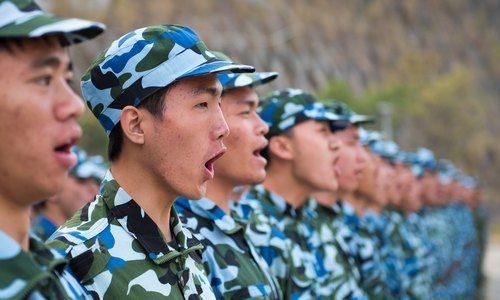 校園迷彩 砥礪青春