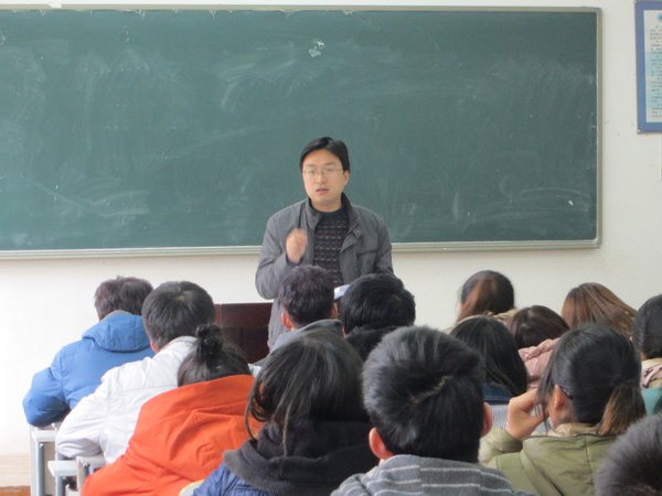景德鎮陶瓷學院各班級召開“四防”主題班會