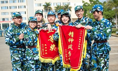別了,軍訓(xùn)