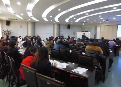 (圖文)搭建溝通橋梁 拓展就業(yè)市場(chǎng)——安徽工業(yè)大學(xué)工商學(xué)院舉行“才聚詩(shī)城”2013馬鞍山服務(wù)青年就業(yè)季活動(dòng)