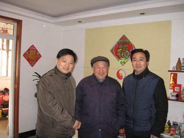 校領導春節前夕慰問離退休老干部