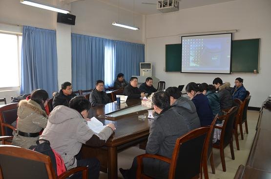 理學(xué)院召開2014年國(guó)家自然科學(xué)基金項(xiàng)目預(yù)審會(huì)