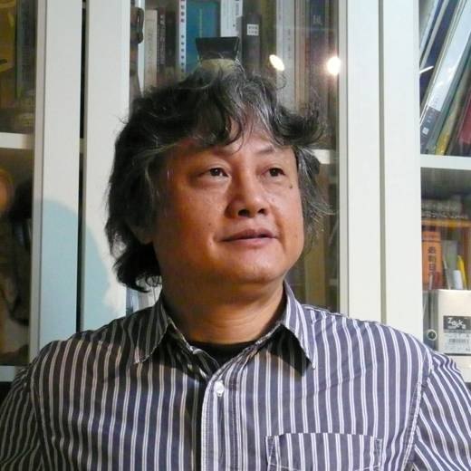服裝學(xué)院吳翔教授被評(píng)為2013年度中國工業(yè)設(shè)計(jì)十佳教育工作者