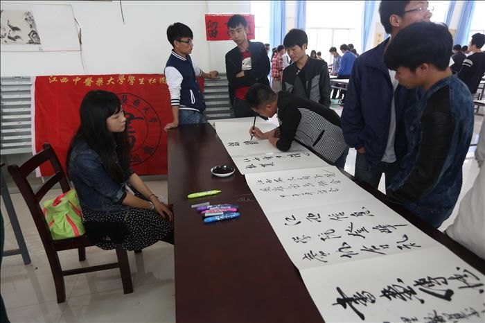 校團委成功舉辦第五屆南昌市高校書法創(chuàng)作藝術節(jié)